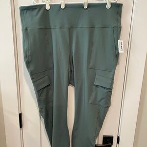 Old Navy Active High Rise Leggings Go Dry 3X NWT Green